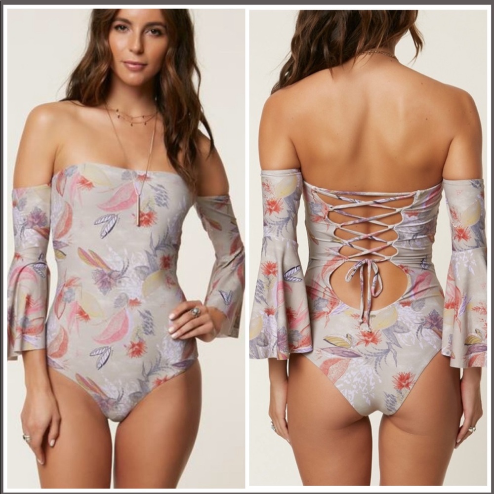 🌴O'Neill Off The Shoulder One Piece Swimsuit🌴